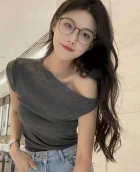 闵行性感娇嫩小妹子