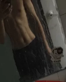 00年偏瘦，服从性高