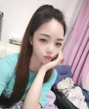 武汉关谷广场附近