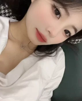 广州甜美兼职清纯白虎嫩妹