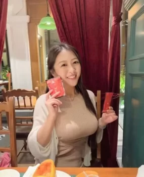 再次约会大屁股桃桃