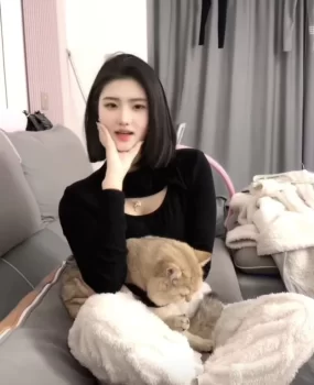 兼职小姐姐