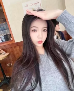 南京年轻美女