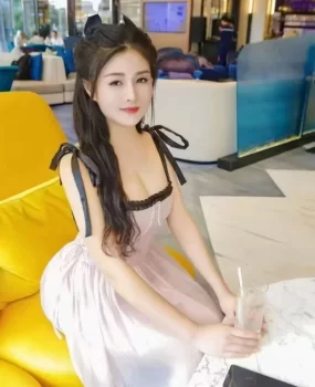 高颜值性感小姐姐