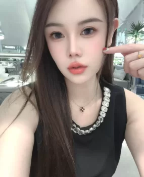 大理矜持女友粉