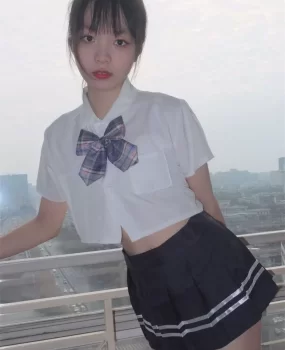 清纯美少女出道兼职