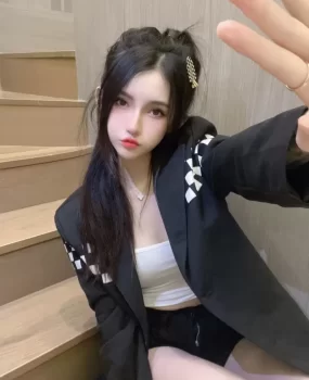 皮肤极好说话温柔口活美腰力好前台文员小姐姐