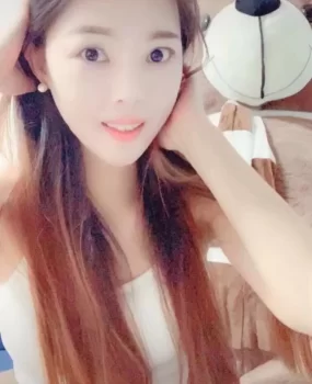 上海一个很玩的美女