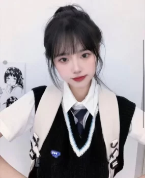 桥小清纯可爱小嫩妹