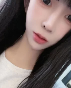 普陀可亲嘴妹子