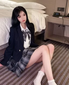 分享一个小骚货水多