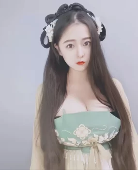 体验绝佳嫩妹，听说艺术学院的