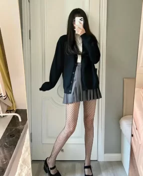 上海02的年妹妹刚下海