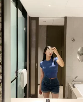 滨江小姐姐贝贝