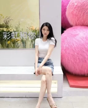 上海小姐姐兼职肤白貌美大长腿