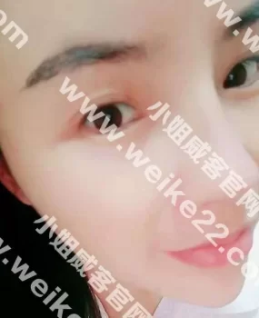 同安爽干娇小妹子脸红了