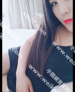 肤白骚货，个子不高，超会夹