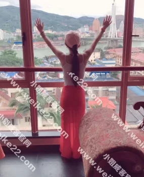 一个不错的小姐姐，让人感觉飞了