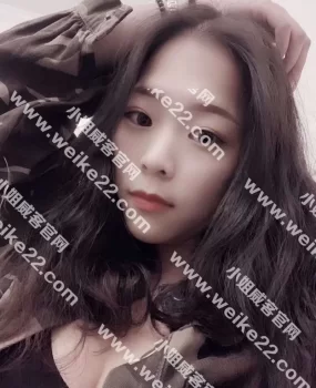 年轻就是好啊，遇到这么棒的小美女