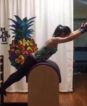 很漂亮的小姐姐，身材很好，就是有点贵