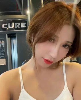 爆操蕾丝爆乳嫩模学生妹