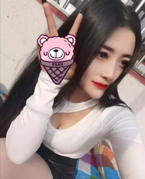 湖北武汉刚下水骚妹妹胸大活好