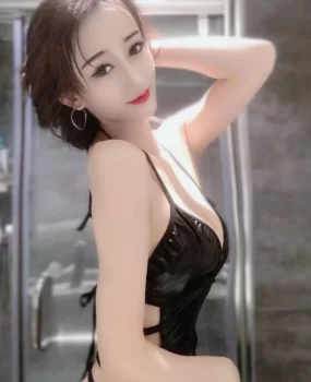 咸阳学舞蹈的女孩，身材好，漂亮还听话